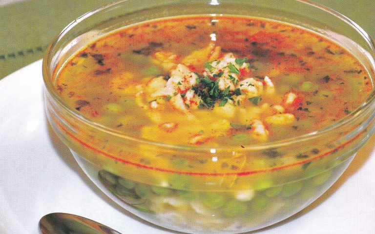 Суп гороховий з куркою