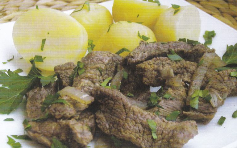 Гуляш по-грецьки