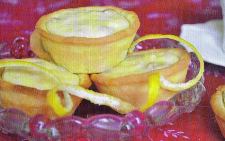 Кошички з сирною начинкою