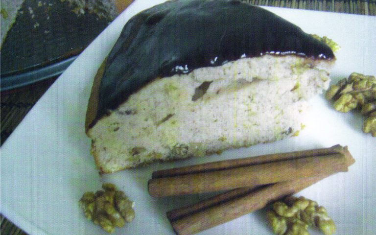 Горіхово-коричний пиріг