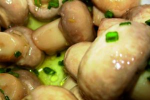 Мариновані печериці експрес