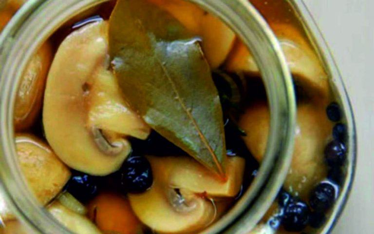 Мариновані печериці класичні