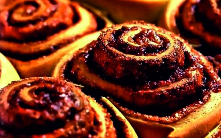 Завиванці з корицею